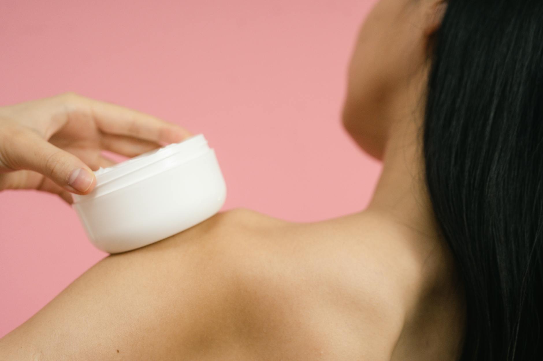 Deodorant Rash: Common Causes, Treatments, and Prevention