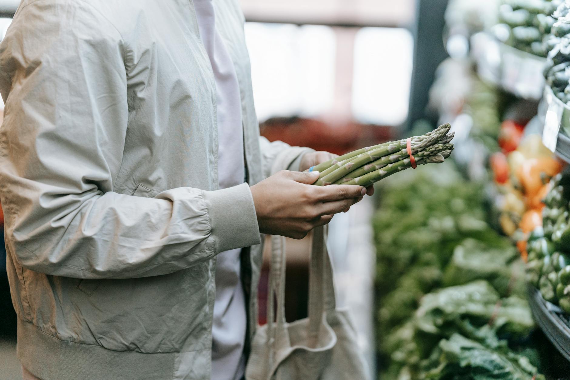 How to Choose a Greens Powder: What Experts Look For