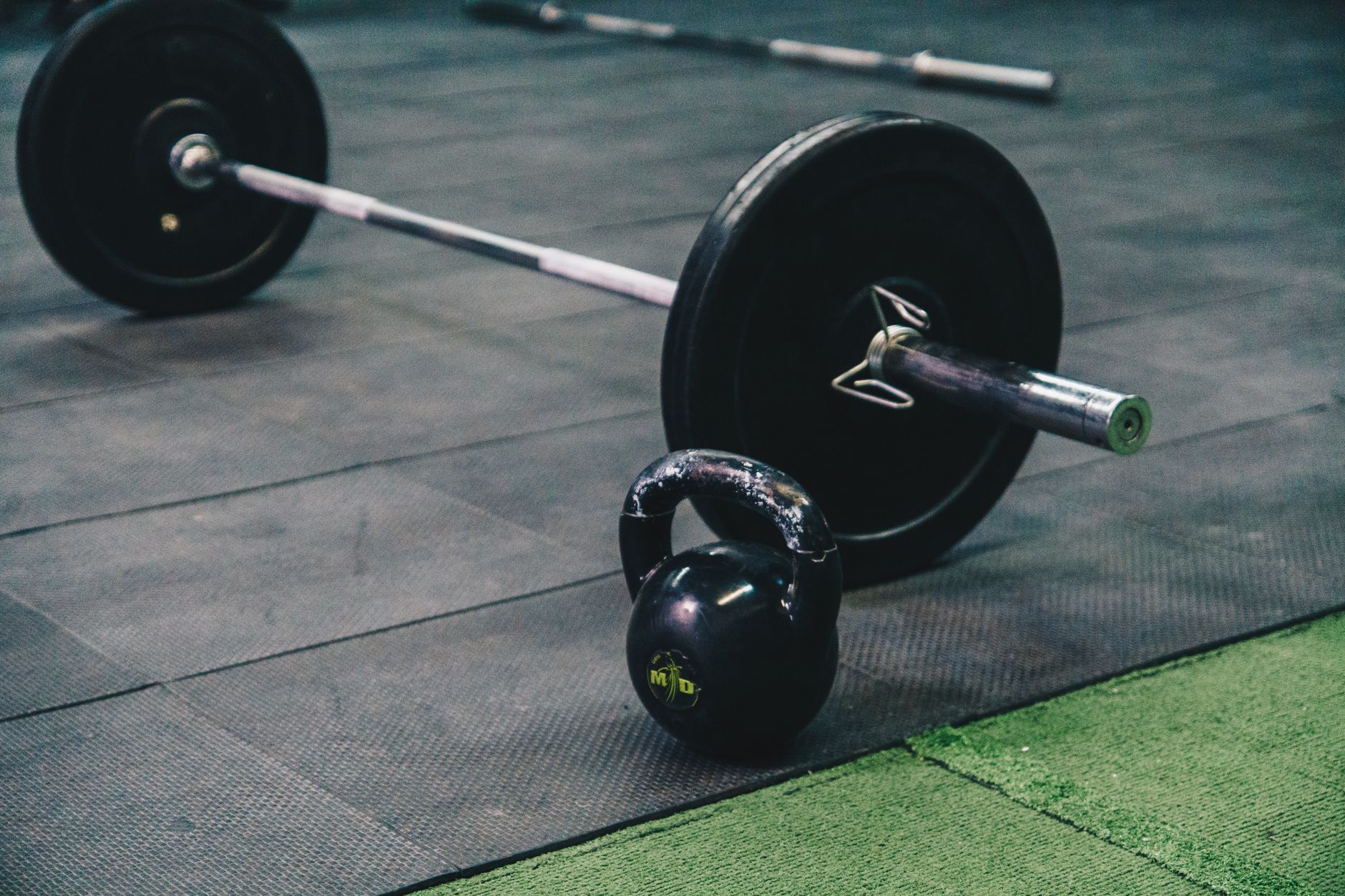 The Problem With Chasing Body Composition and Strength at the Same Time