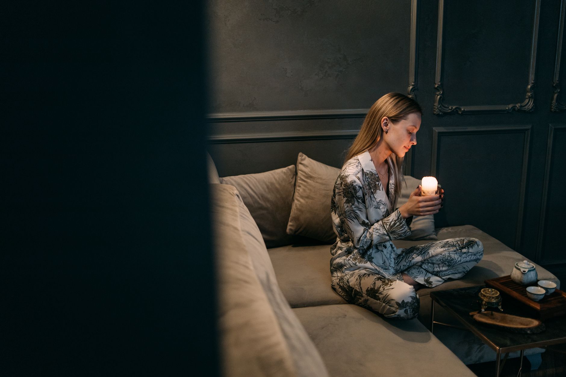 The Social Obligations You Keep Saying Yes To Are Costing You More Than Sleep